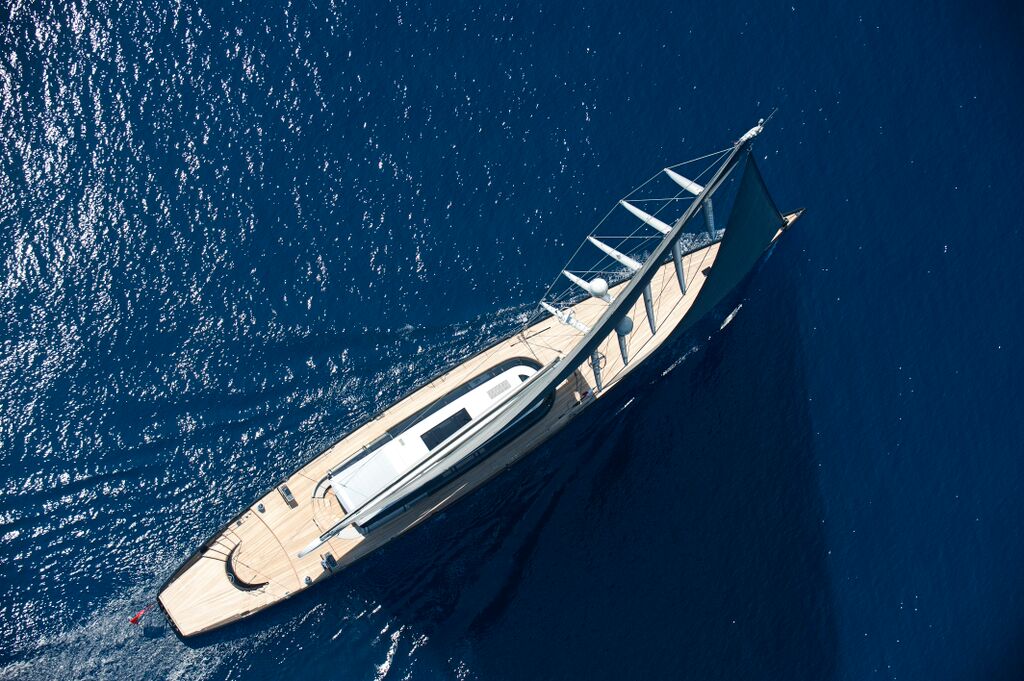 aglaia superyacht mast by southern spars